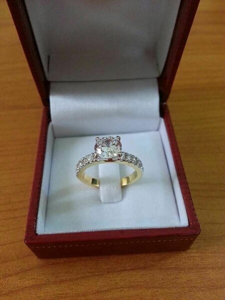 Bague de fiançailles diamant or jaune