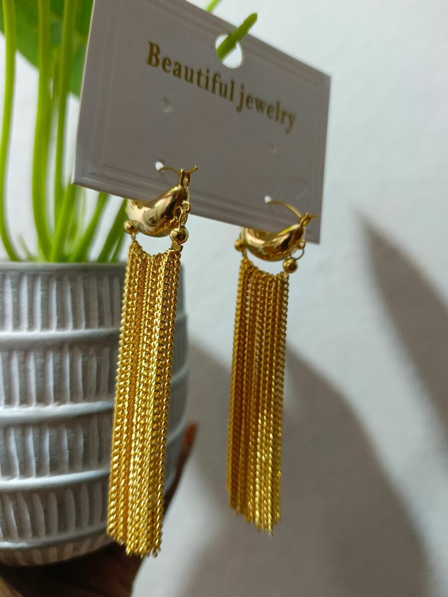 Boucles d'Oreilles Pendantes Dorées