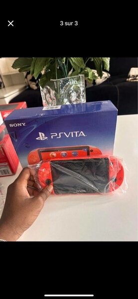 Console Sony PS Vita Rouge