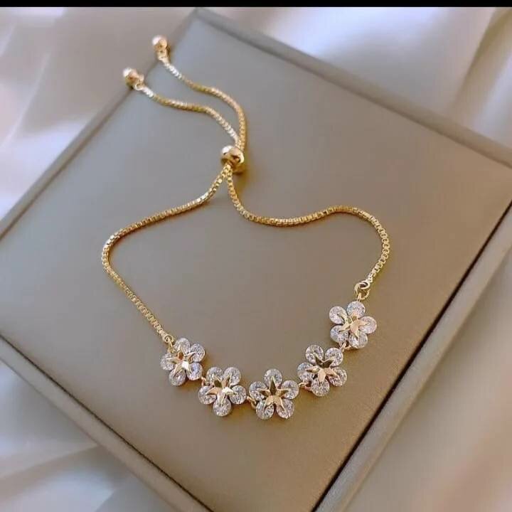 Pretty adjustable bracelet gold