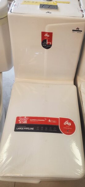 Toilettes à double chasse eau