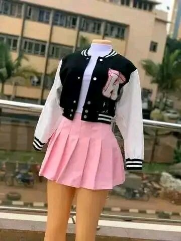 Jupes Plissées avec Vestes