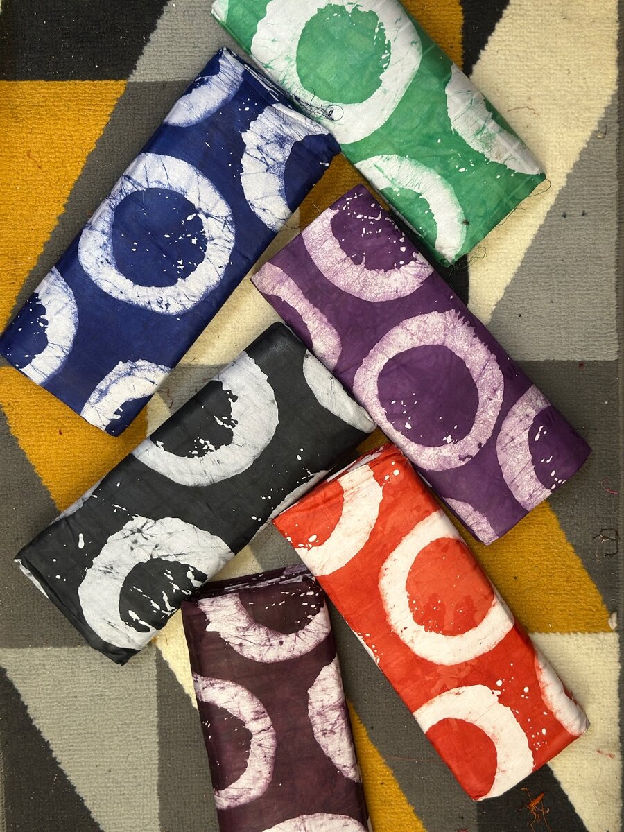 Tissus Batik Colorés Divers Motifs