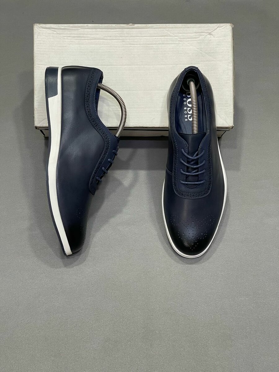 Pointures disponibles 40 à 45