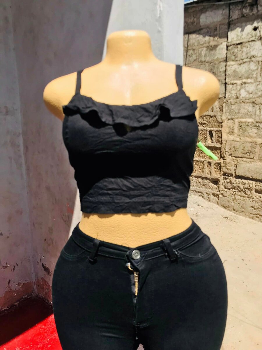 Quality thrifted tops 