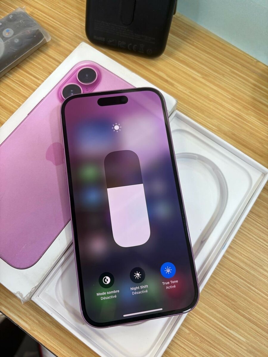 iPhone 16 128G très propre