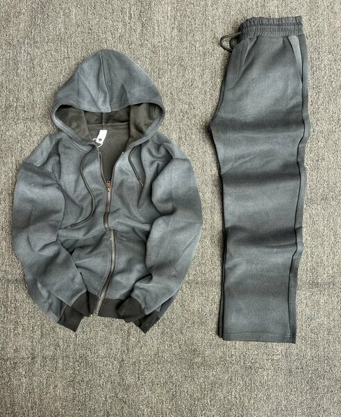 Ensemble survêtement homme gris