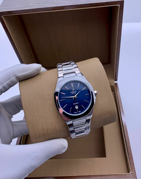 Montre homme élégante en acier