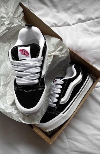 Vans new school,Nike