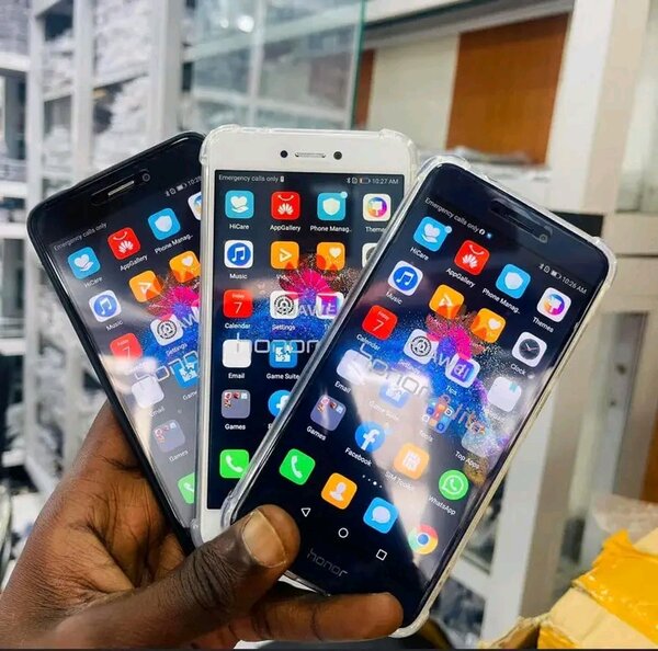 Huawei Honor 8X et Y9