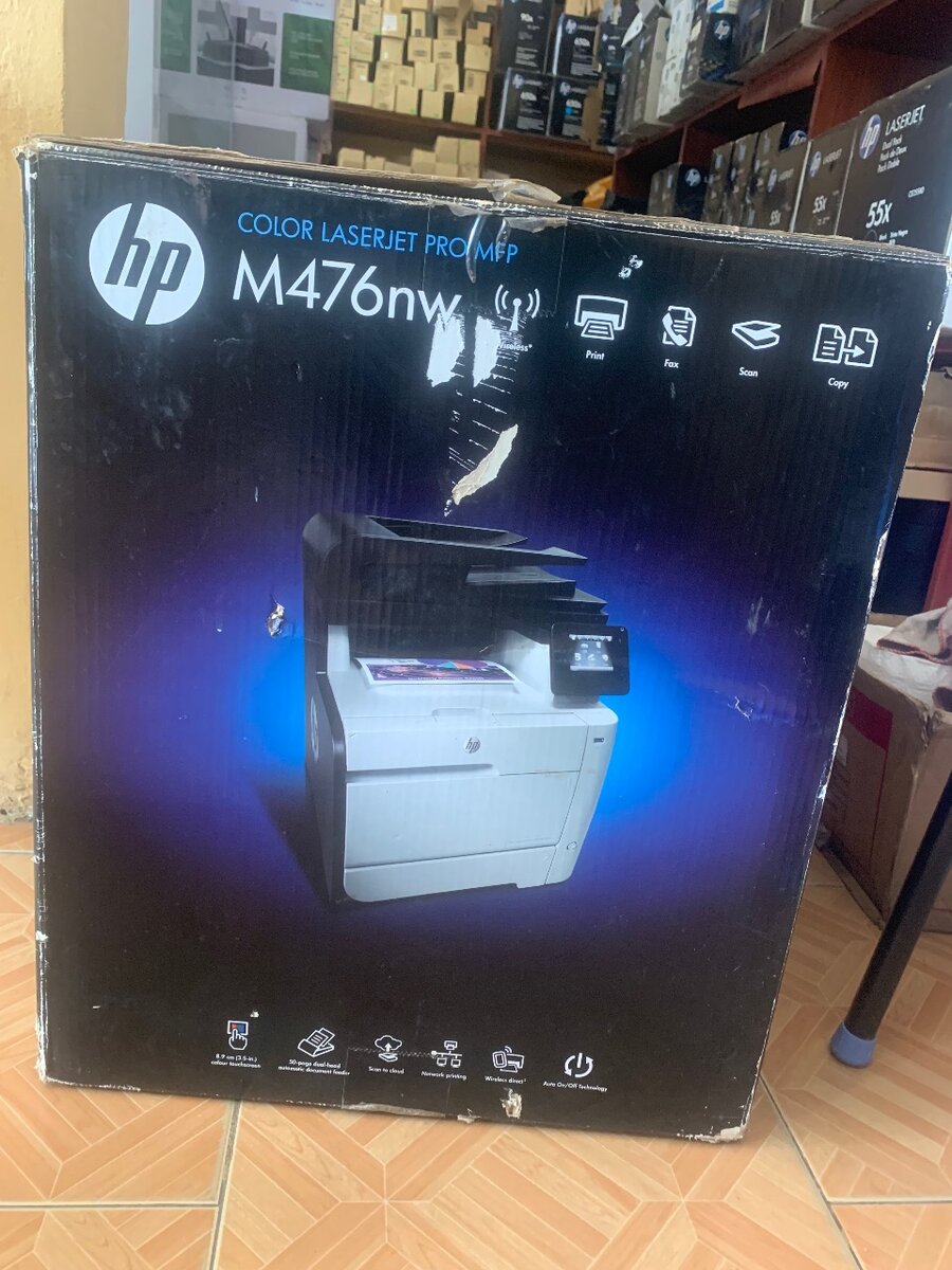 HP Laserjet M476nw  printer