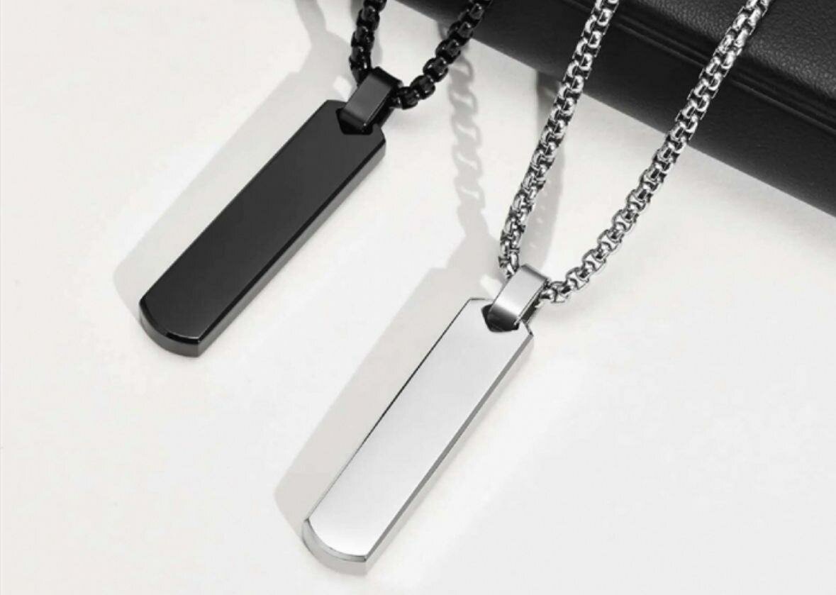 Collier Pendentif Sabre Doré