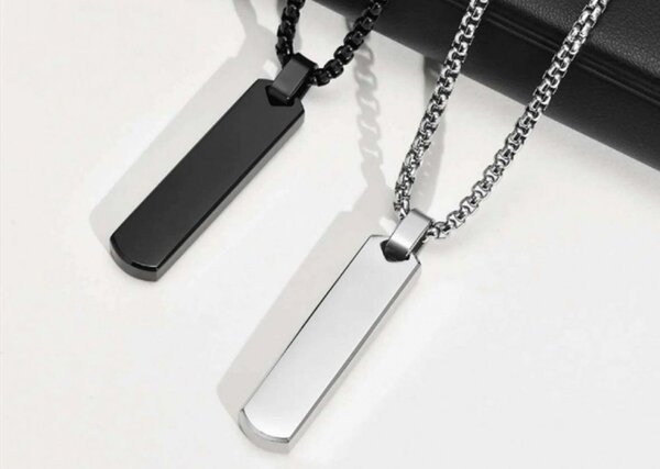 Collier Pendentif Sabre Doré