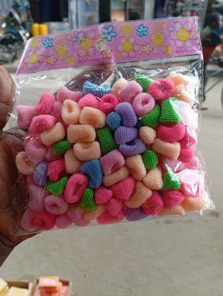 Pompons  pour cheveux colorés