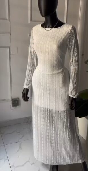 Chic robe disponible