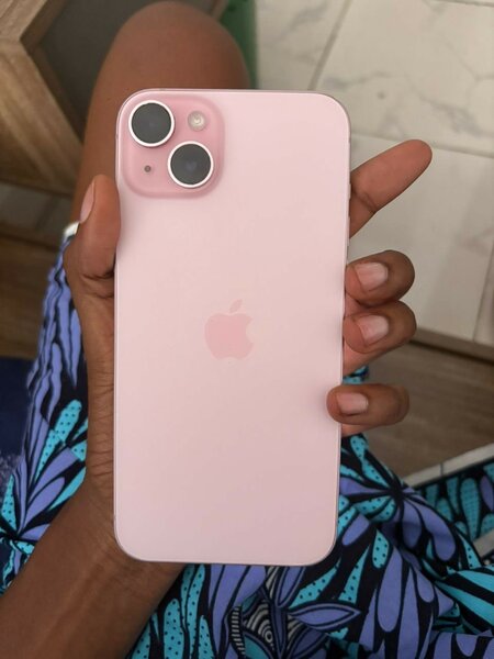 iPhone 15 Plus Rose 128 gigas