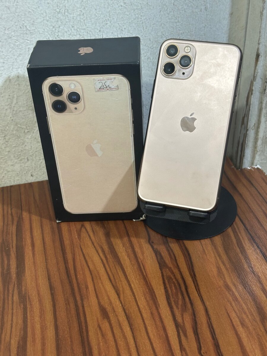 iPhone 11 Pro 256gb avec carto