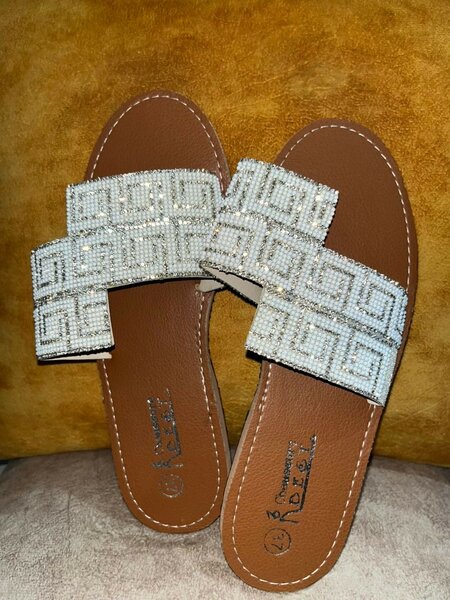 Sandales perlées élégantes