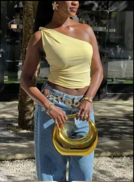 Top asymétrique élégant