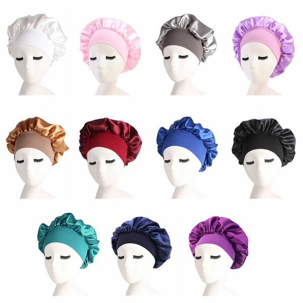 Bonnets en Satin Colorés