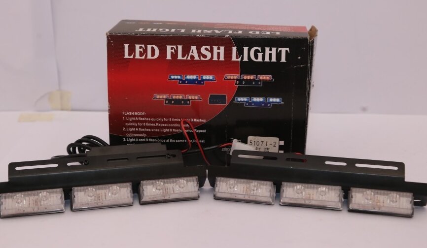 Led FLash Light / Grill Police Light RED/BLUE