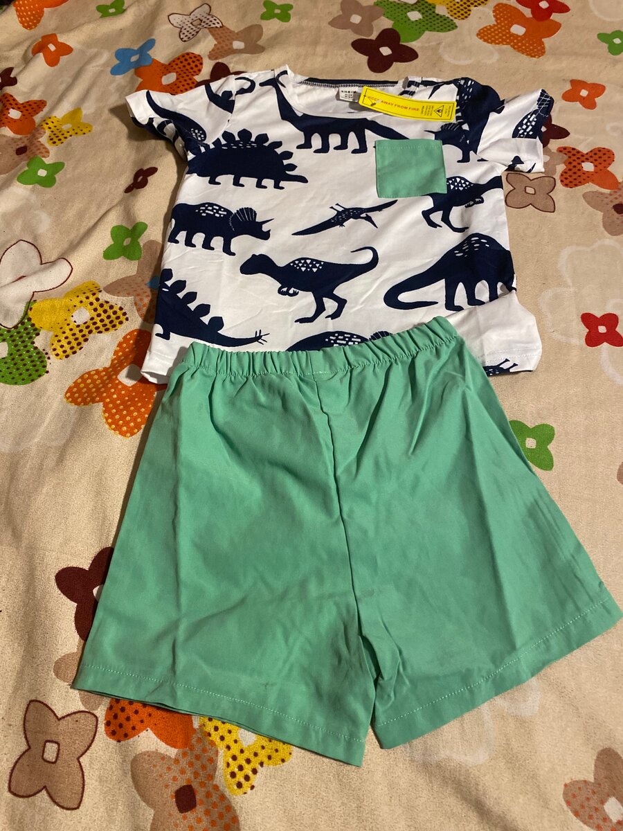 Ensemble vêtements enfants