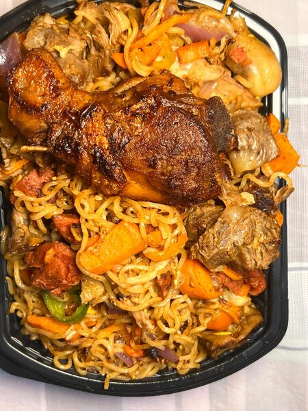 Assorted Noddles with Chicken