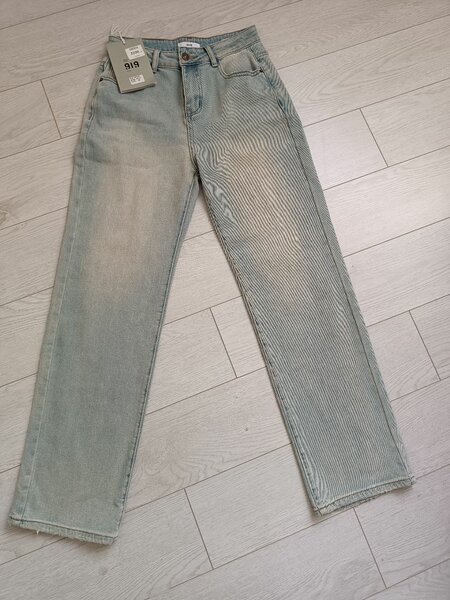 919 DENIM SIZE 28 LIGHT BLUE