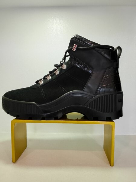 Bottes noires montantes femme en cuir