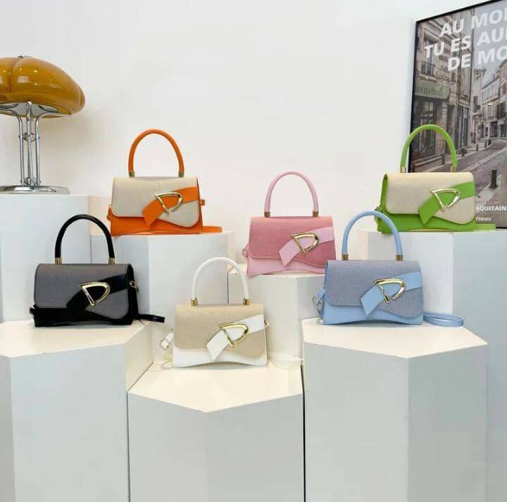 Sac à main multicolore élégant