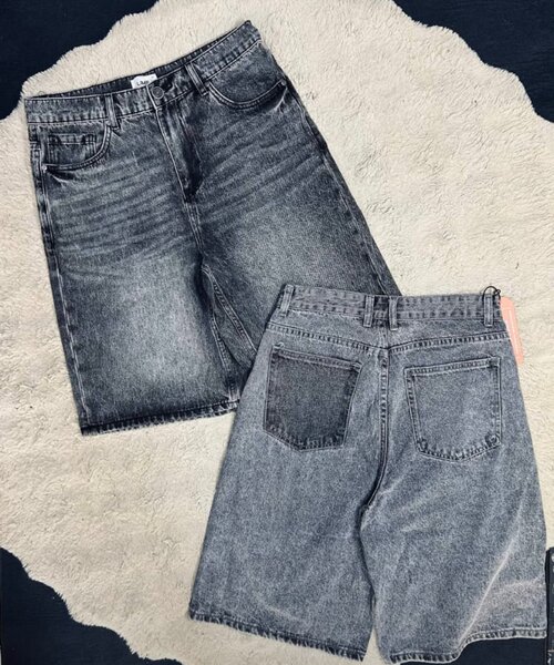Short en jean délavé