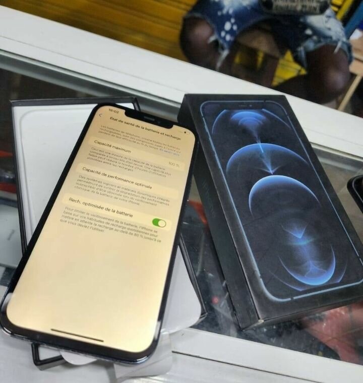 iPhone 12 Pro Max 128GB Bleu