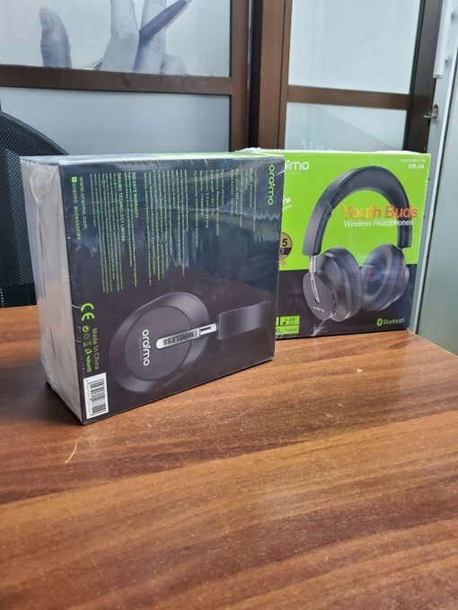 Oraimo youthful buds