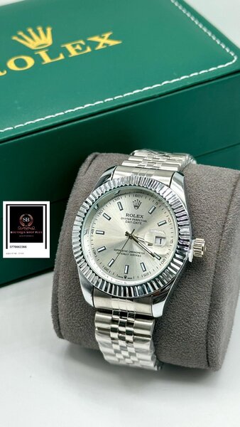 Montre rolex avec accessoires