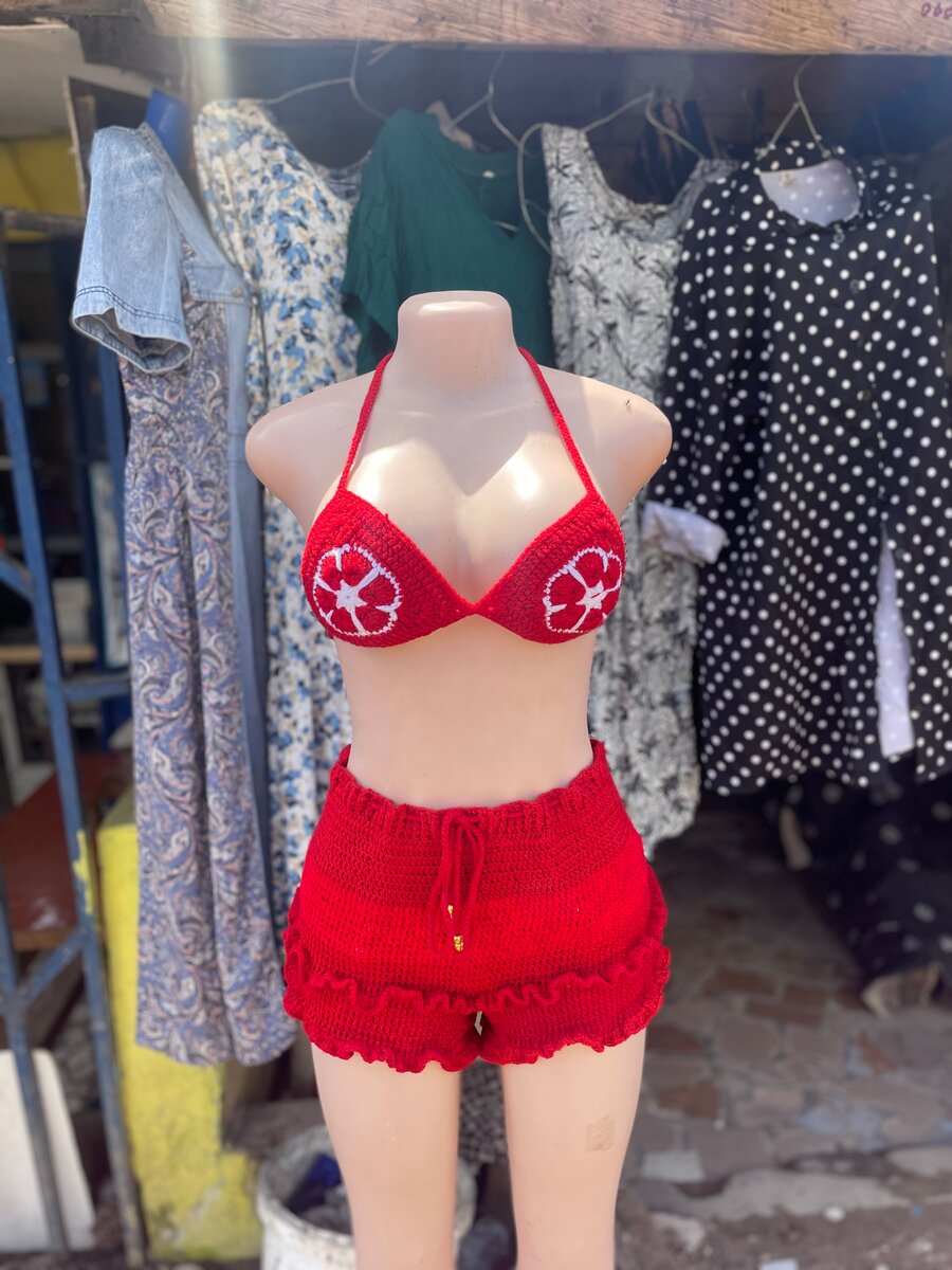 Ensemble bikini crochet rouge