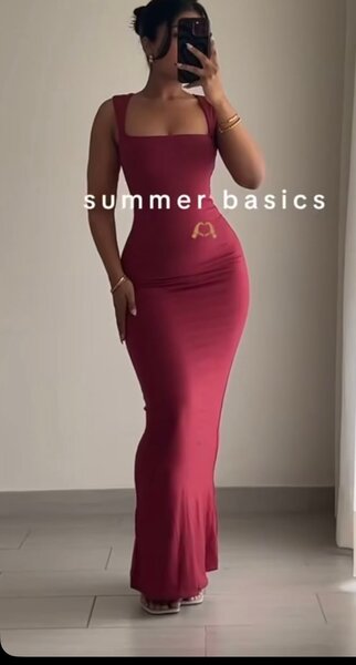 Robe élégante longue soirée