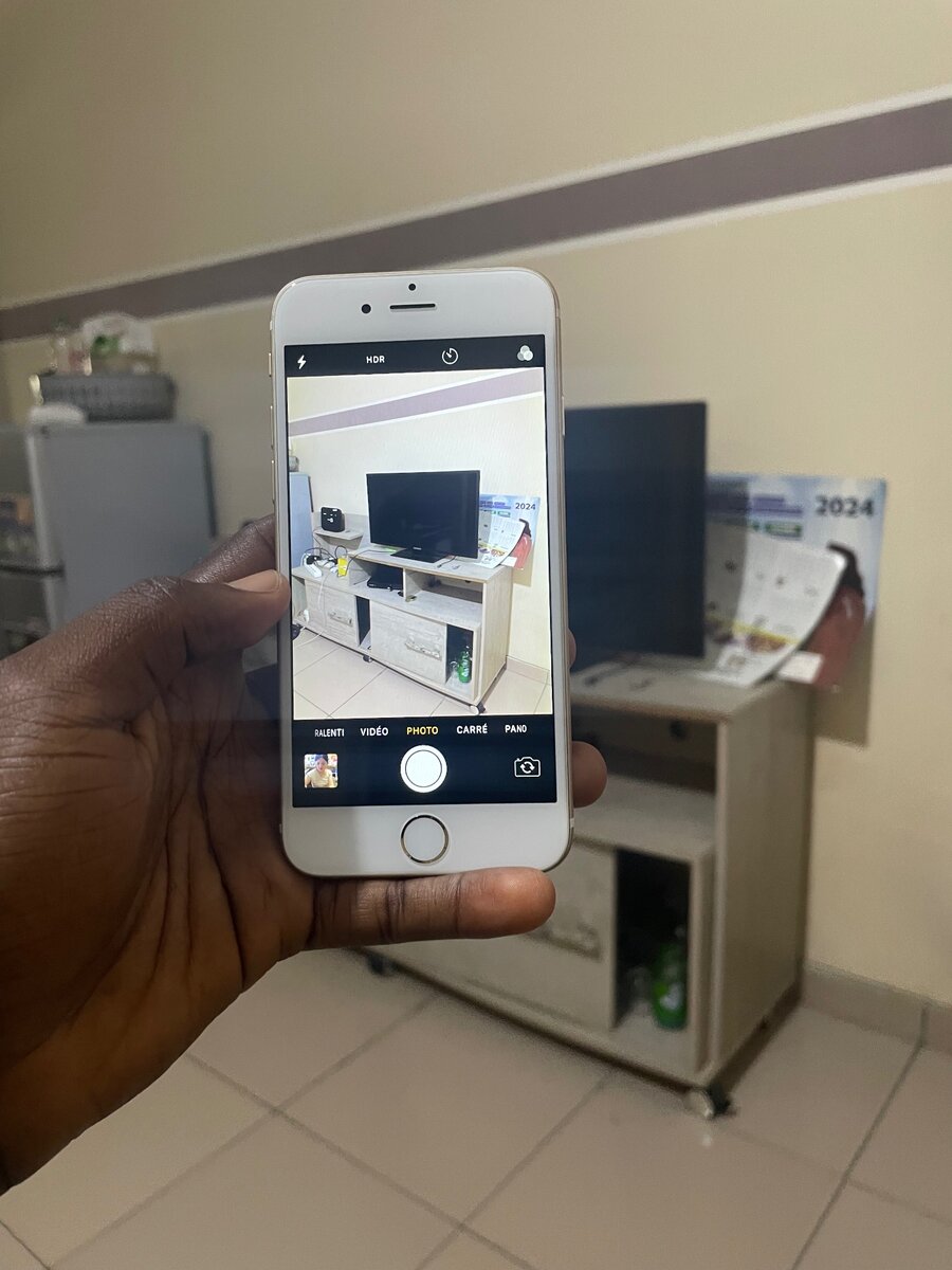 iPhone 6 32g quasi neuf importé