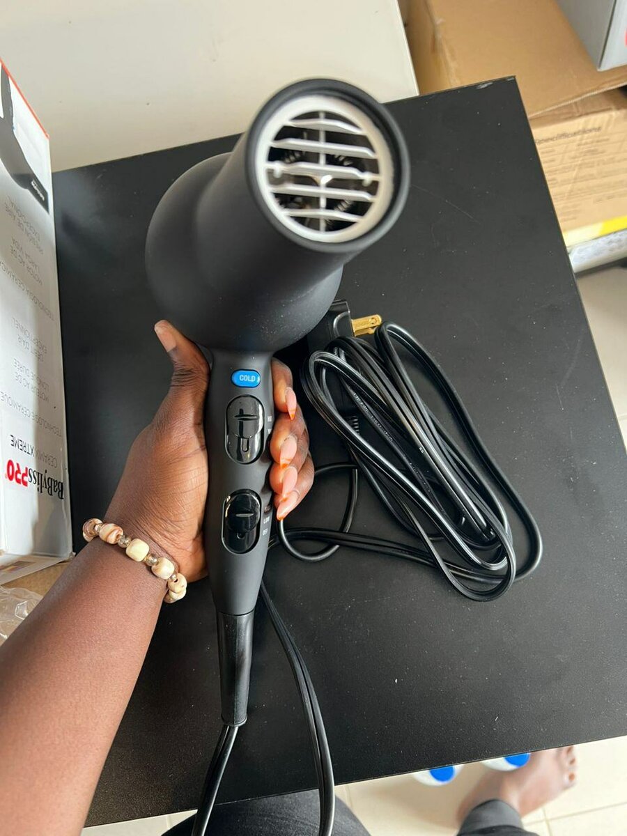 Sèche cheveux ou séchoir