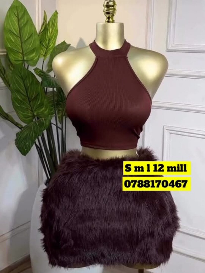 Ensemble élégant top et jupe