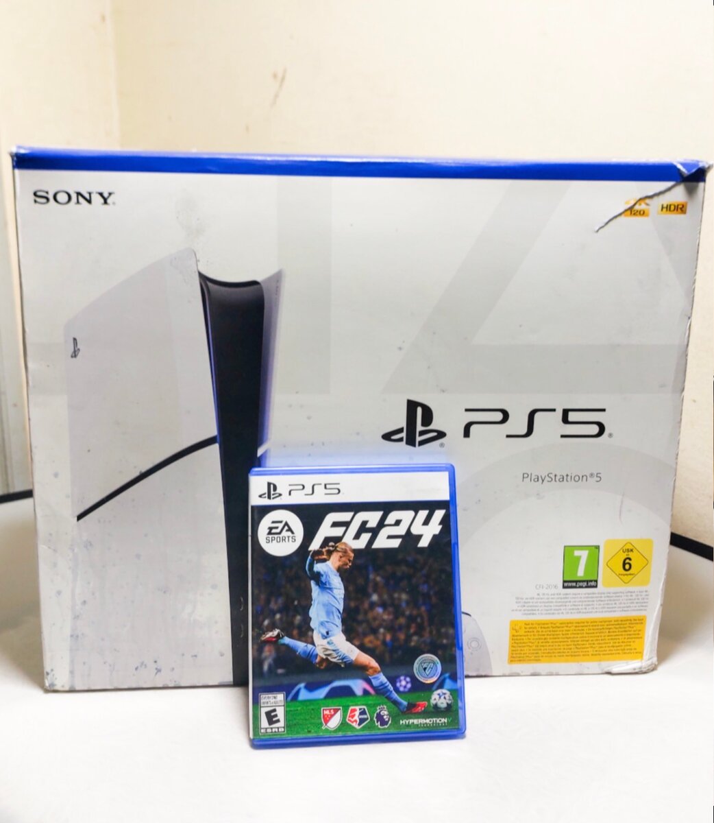 Bundle PS5 avec EA Sports FC24