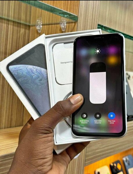 iPhone XR blanc 128G