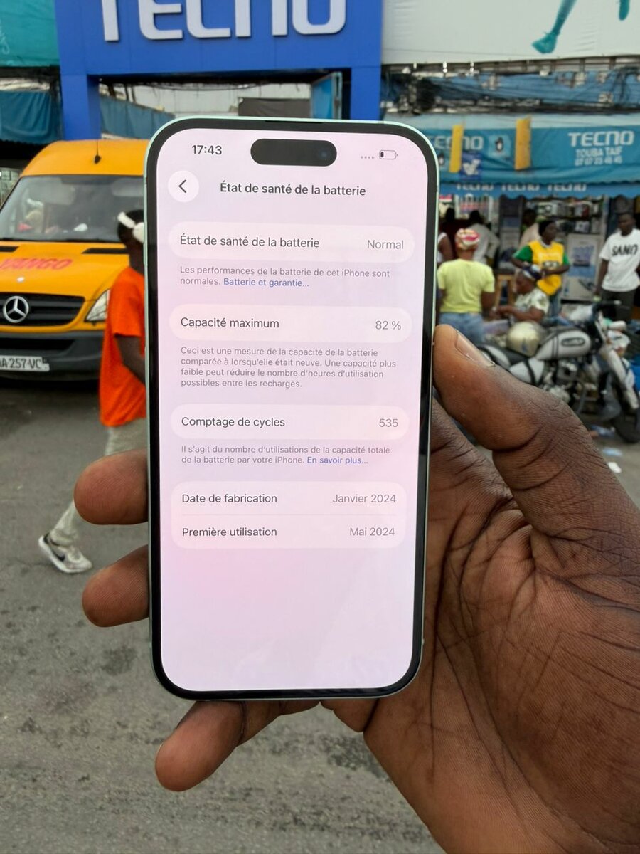 iPhone 15 Simple 128Go Vert