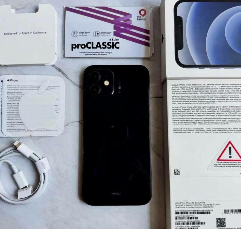 iPhone 12 Noir 64 Go