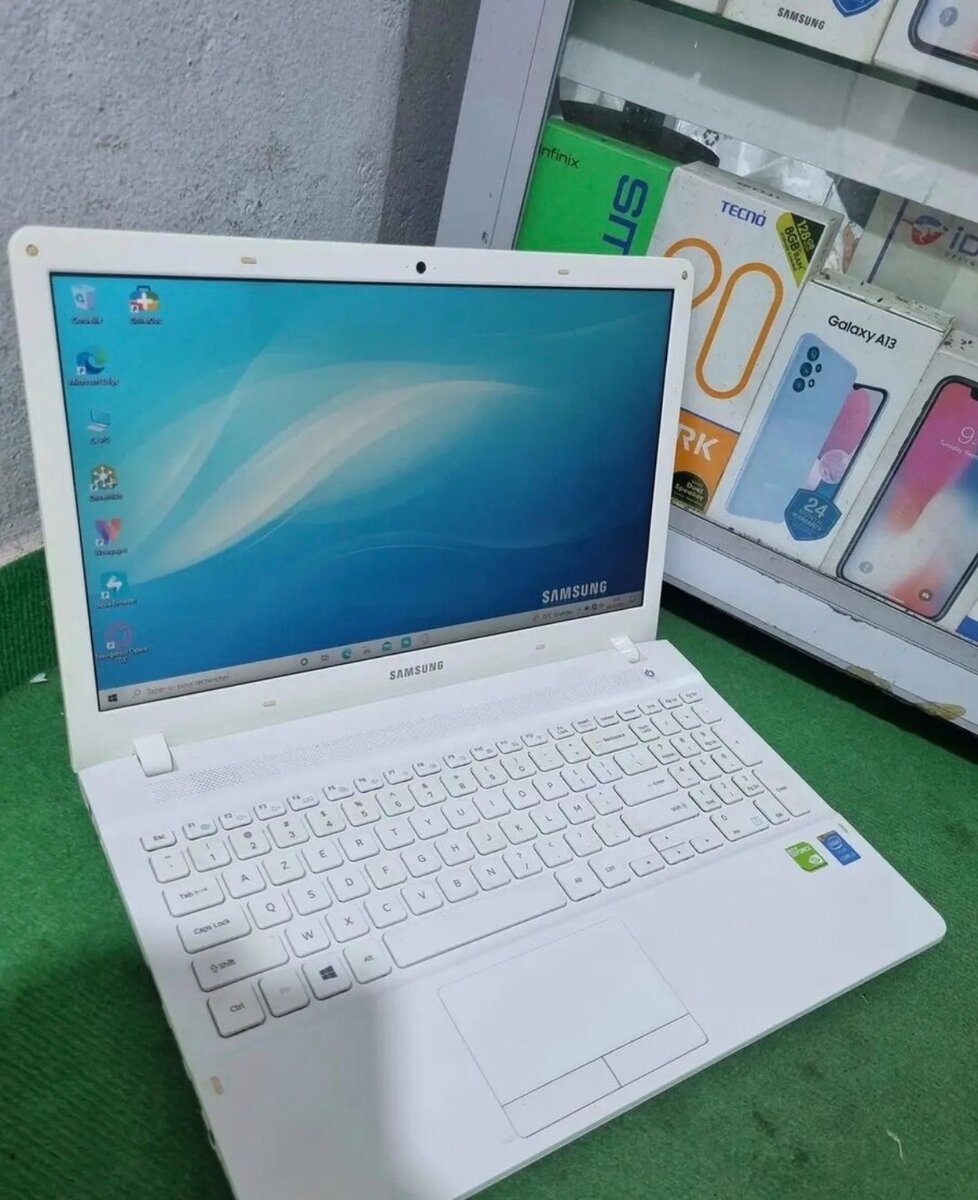 Ordinateur portable Samsung Blanc