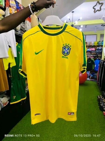 Maillots de football Adidas