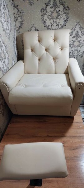 Кресло для педикюра , педикюр