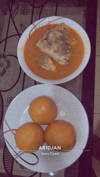 Patte de poulet alloco