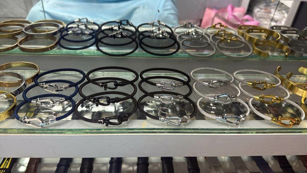 Bracelets torsadés élégants