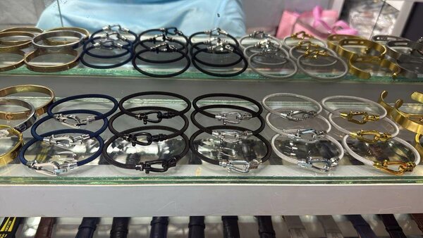 Bracelets torsadés élégants