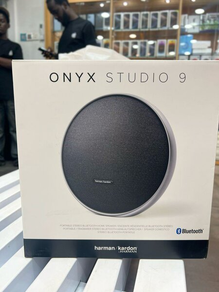 Onyx Studio 9  Premium Speaker